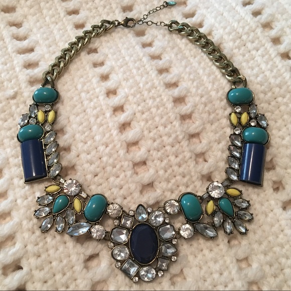 Jewelry - Statement necklace with rhinestones